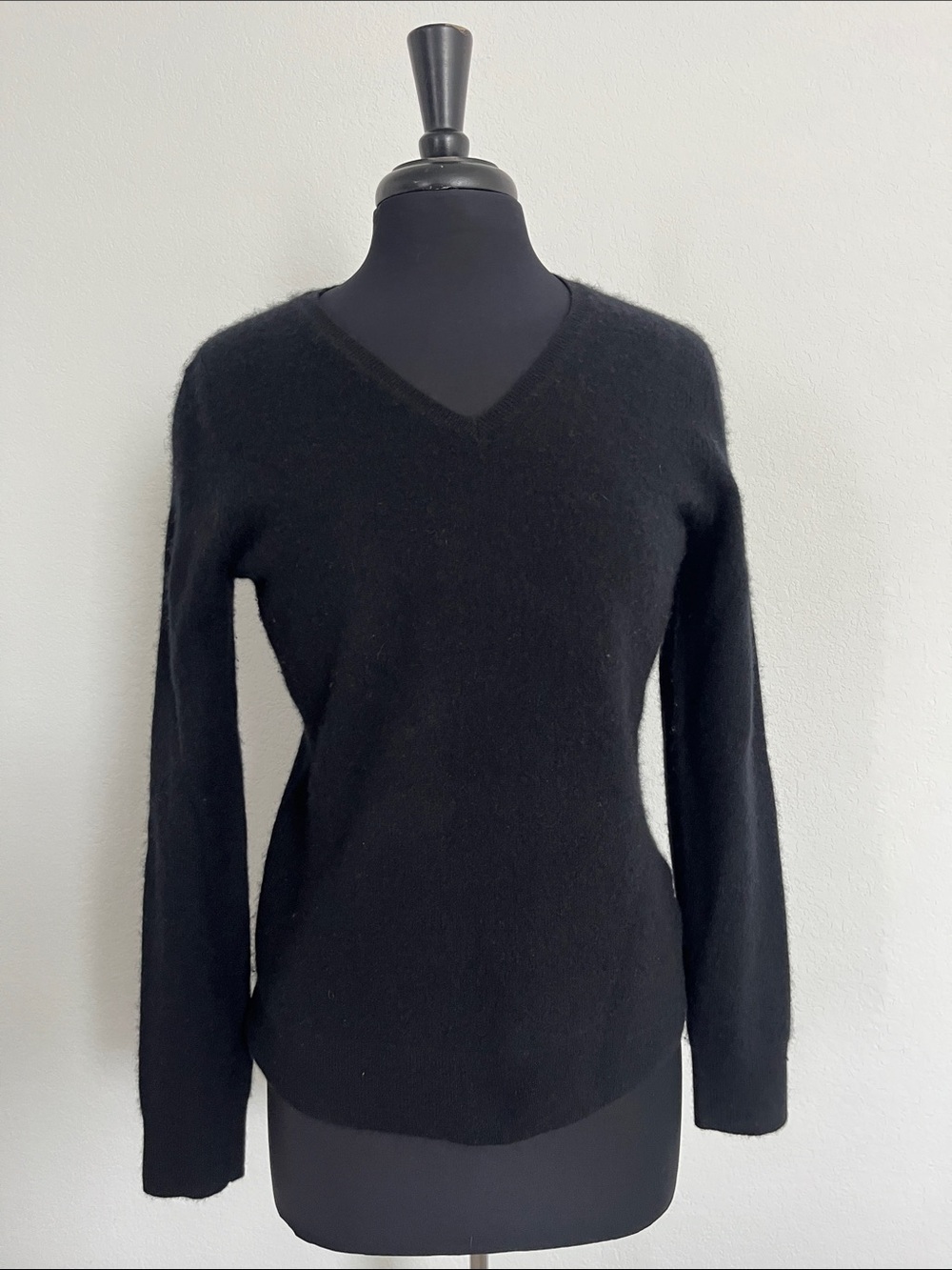 Saks Fifth Avenue V-Neck Cashmere Sweater